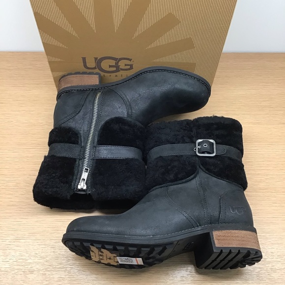 Brand new Authentic UGG Australia Blayre II leather - Picture 3 of 14